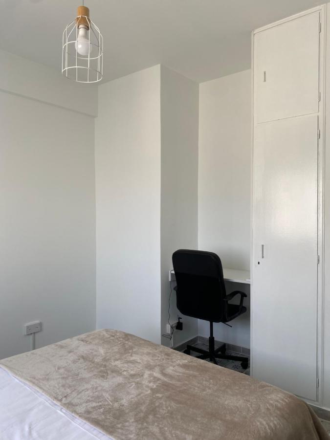 Simple One Bedroom Flat In Engomi Exterior foto